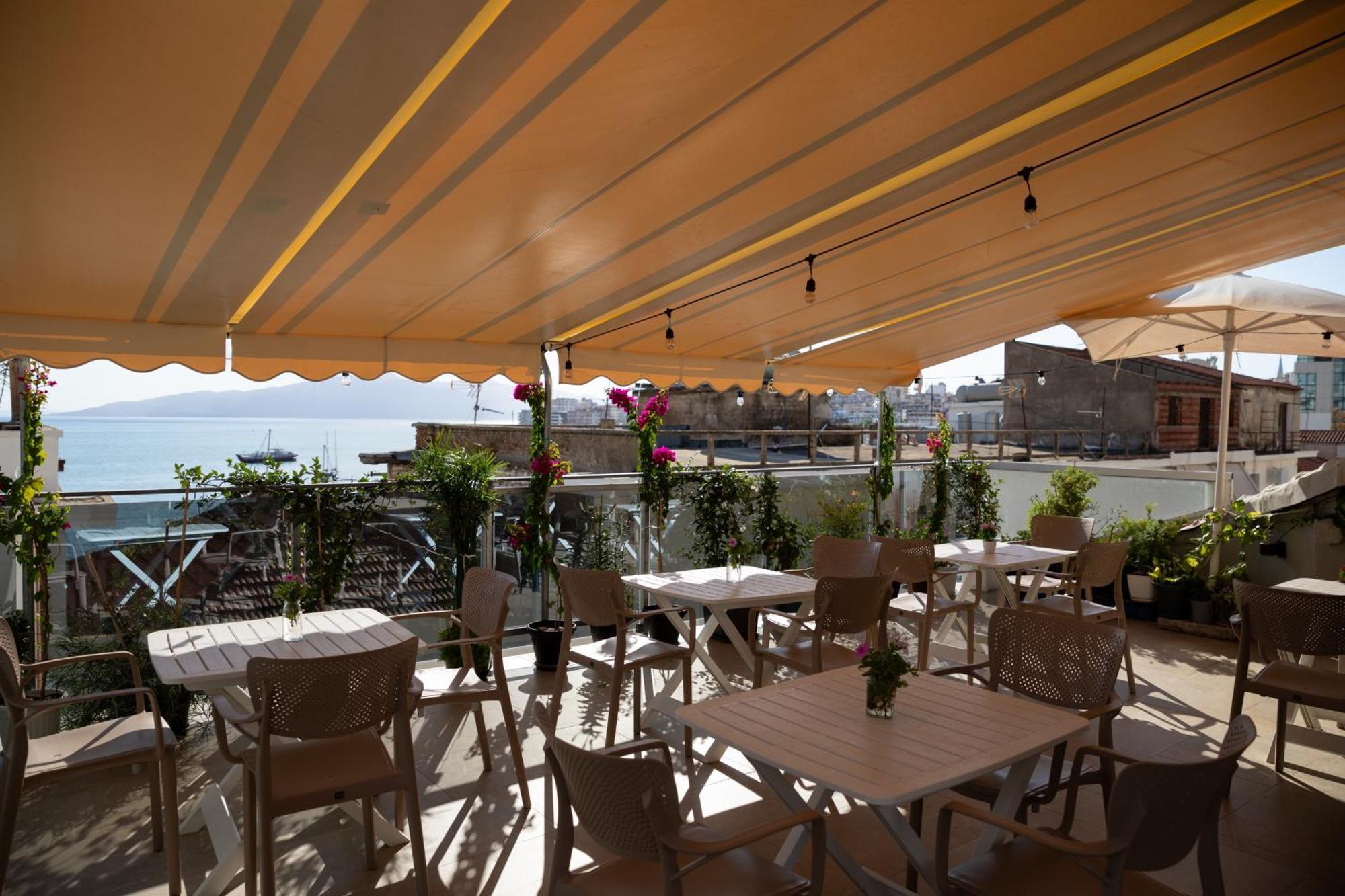 Jonian Boutique Hotel Sarandë Exteriör bild