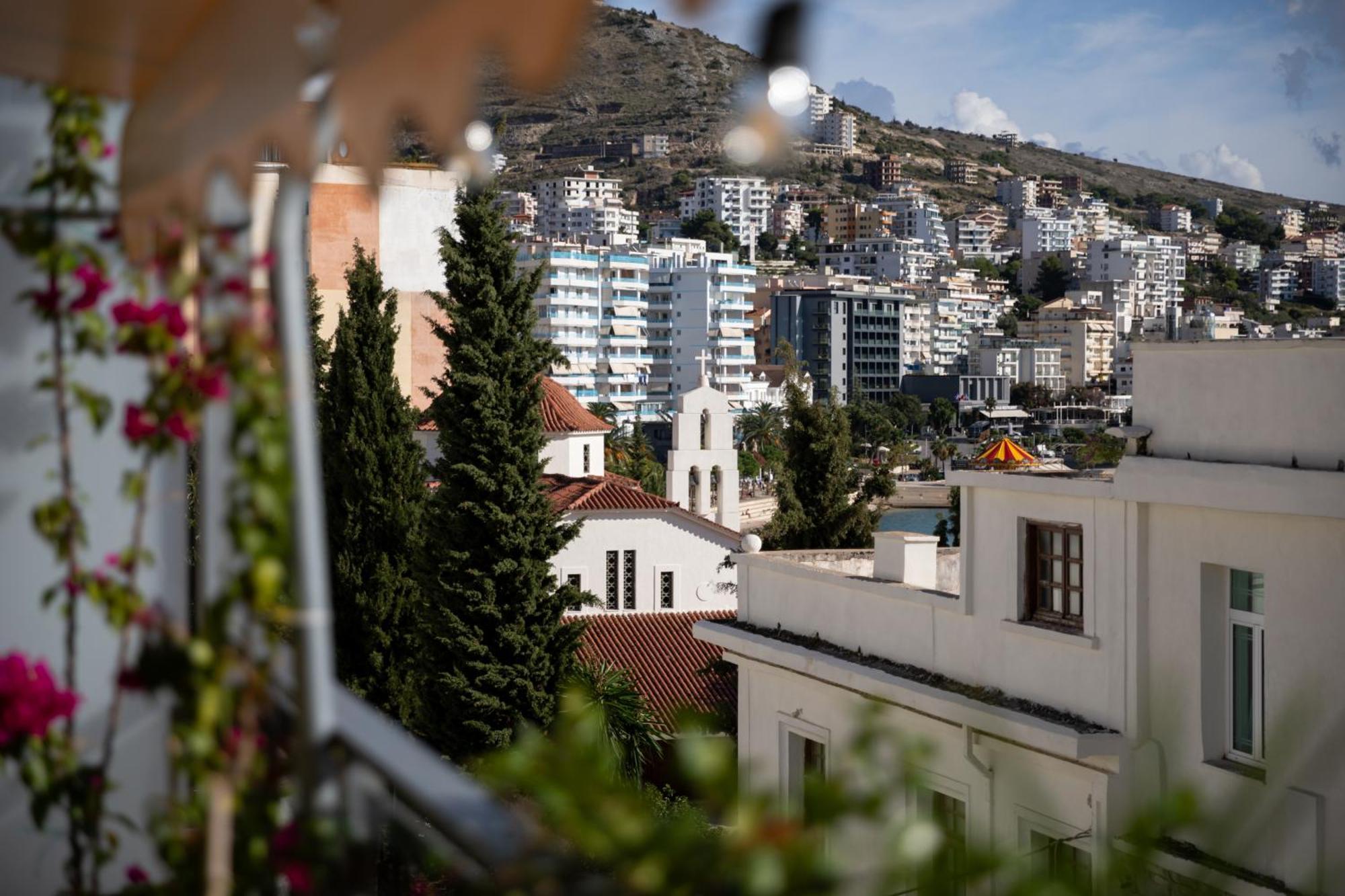 Jonian Boutique Hotel Sarandë Exteriör bild