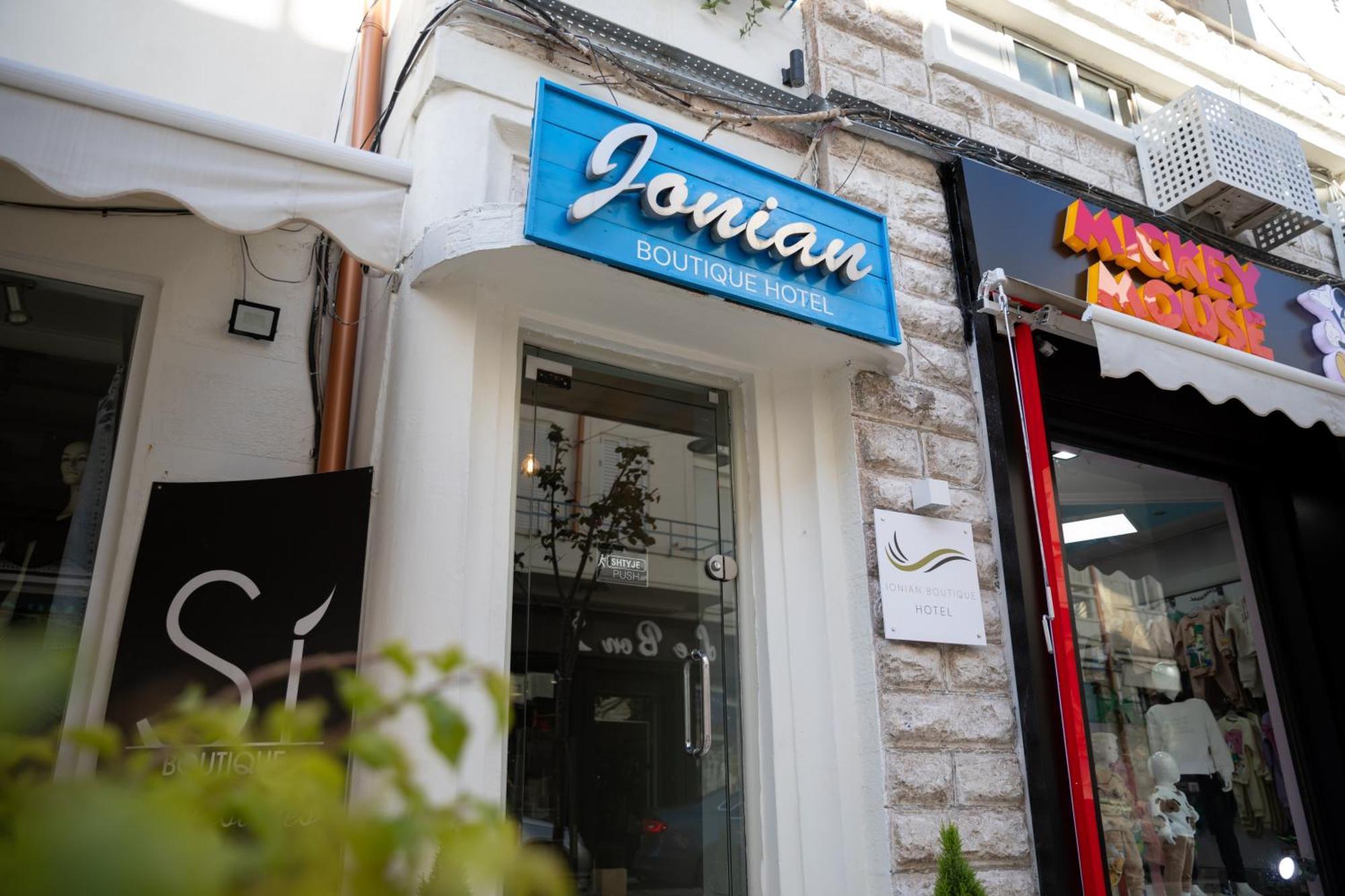 Jonian Boutique Hotel Sarandë Exteriör bild