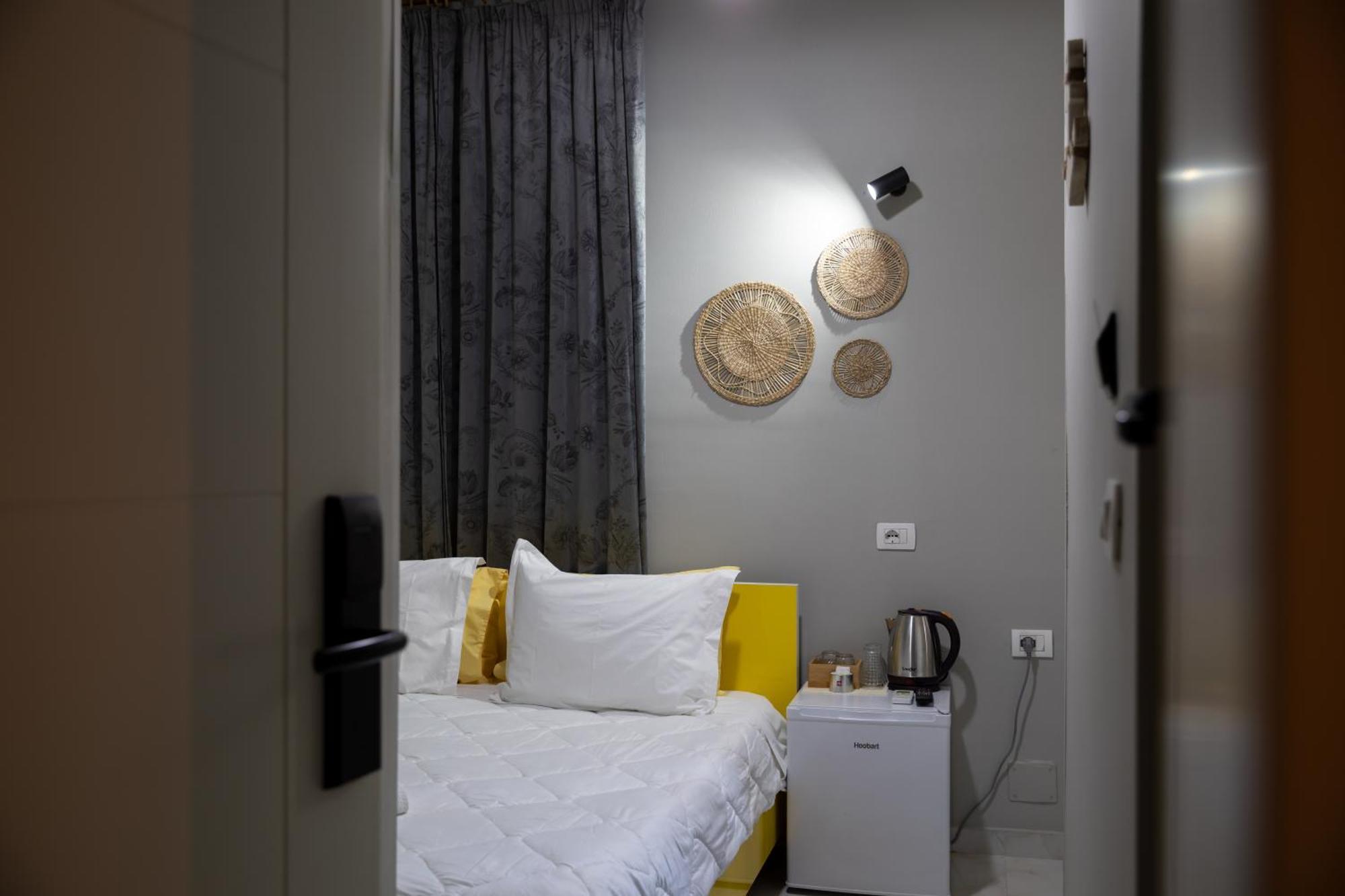 Jonian Boutique Hotel Sarandë Rum bild