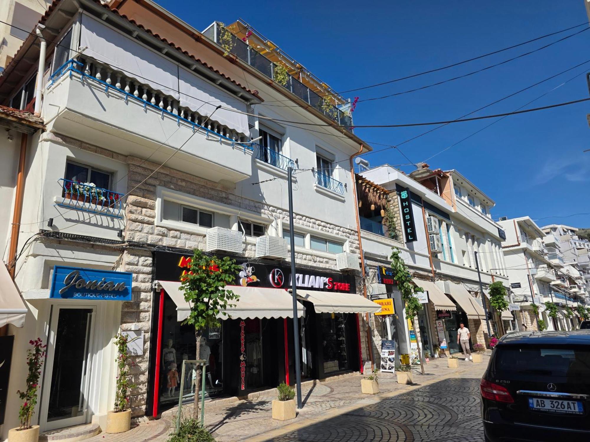 Jonian Boutique Hotel Sarandë Exteriör bild