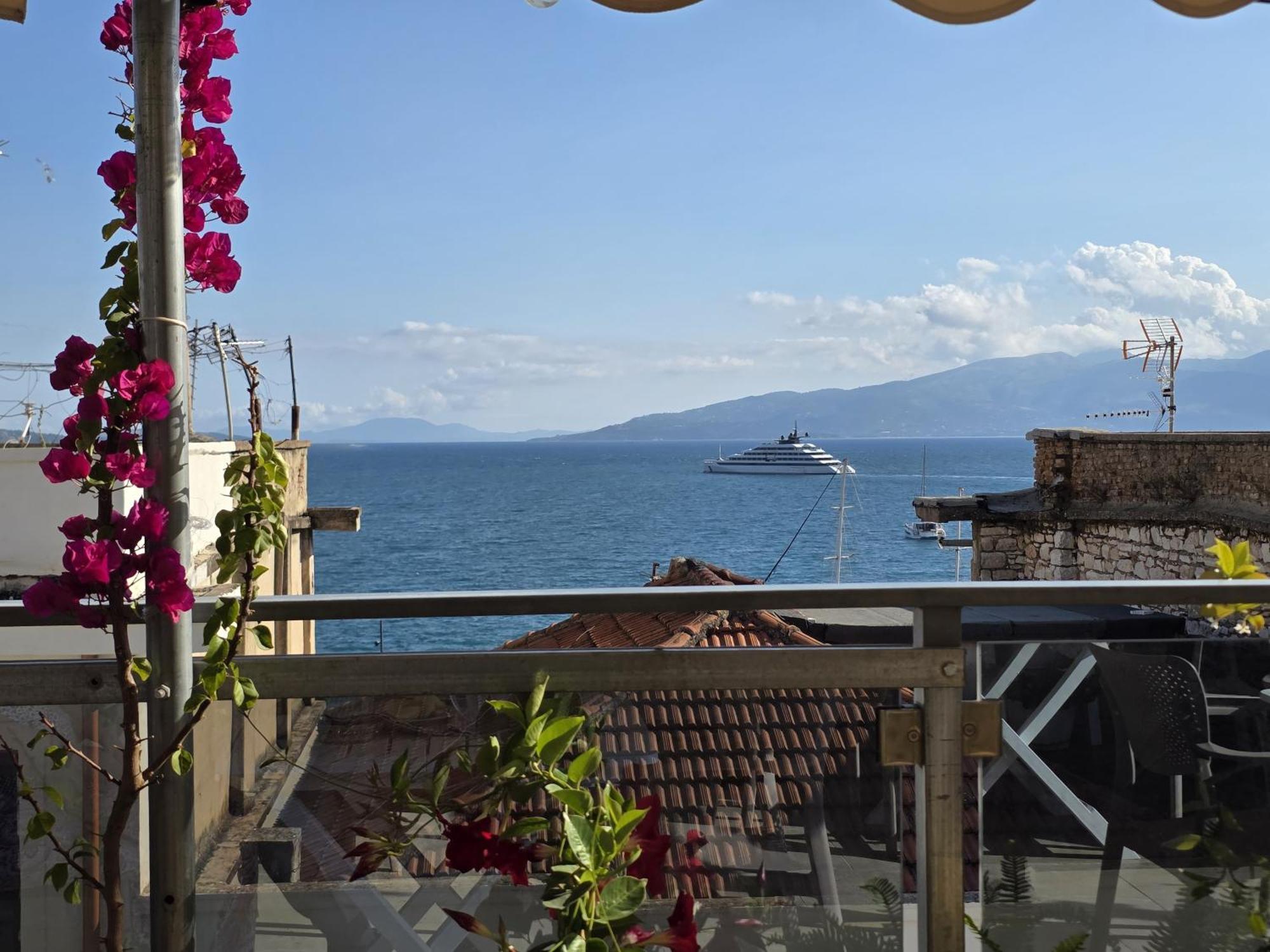 Jonian Boutique Hotel Sarandë Exteriör bild
